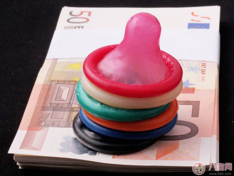 第一次買套套怎么避免尷尬 第一次買套套不好意思怎么辦 第一次買套套怎么避免尷尬 第一次買套套不好意思怎么辦