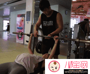 9個(gè)月雙胞胎媽堅(jiān)持健身成網(wǎng)紅 孕期運(yùn)動(dòng)有哪些