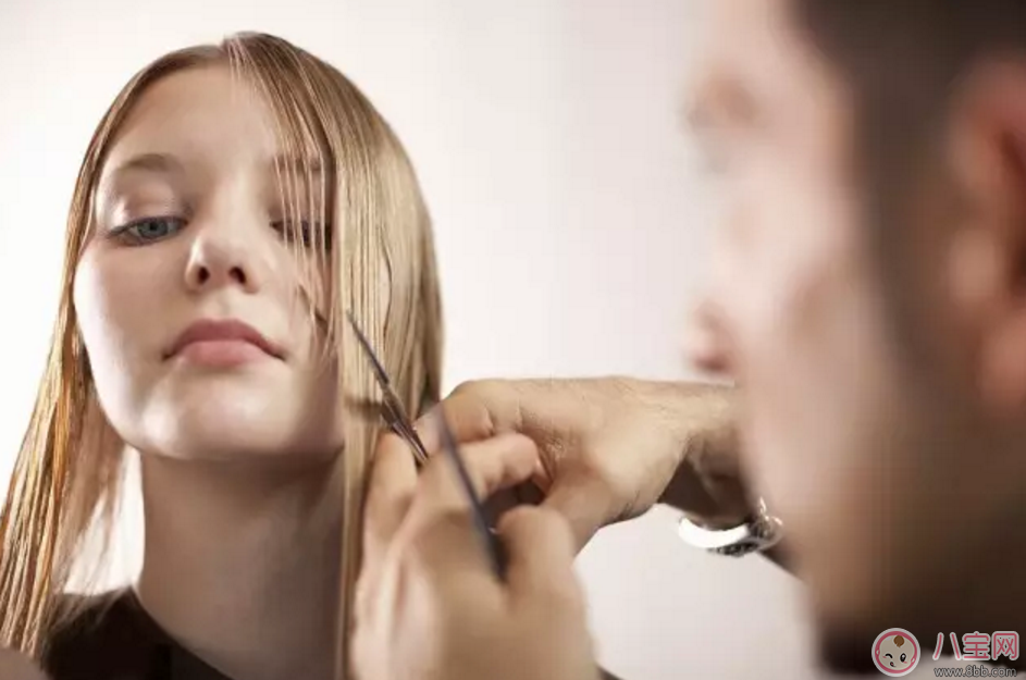 孕期長(zhǎng)發(fā)搶胎兒營(yíng)養(yǎng)嗎？需要剪短發(fā)嗎？