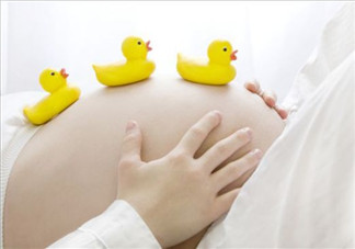 最強(qiáng)產(chǎn)婦給自己接生 國(guó)外流行不代表可隨意模仿