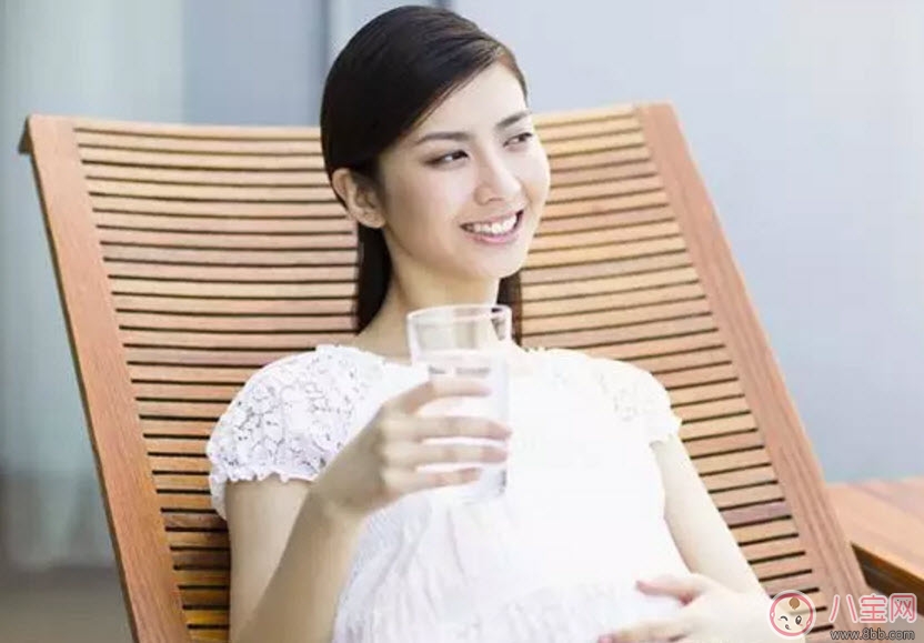 孕婦在辦公室需要注意哪些電器 孕婦辦公室運(yùn)動有哪些 孕婦在辦公室需要注意哪些電器 孕婦辦公室運(yùn)動有哪些