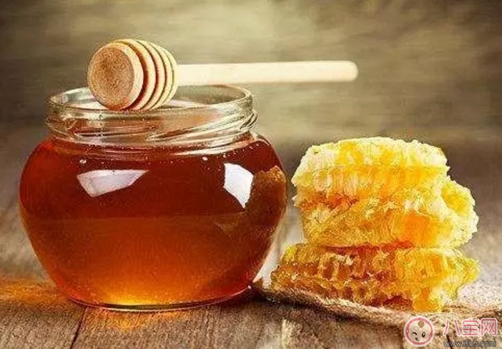 孕婦秋燥怎么調(diào)理吃什么好 孕婦秋燥如何護理皮膚 孕婦秋燥怎么調(diào)理吃什么好 孕婦秋燥如何護理皮膚