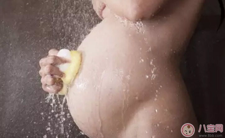 孕婦洗澡的正確順序 孕婦洗澡應該先洗頭還是先洗臉
