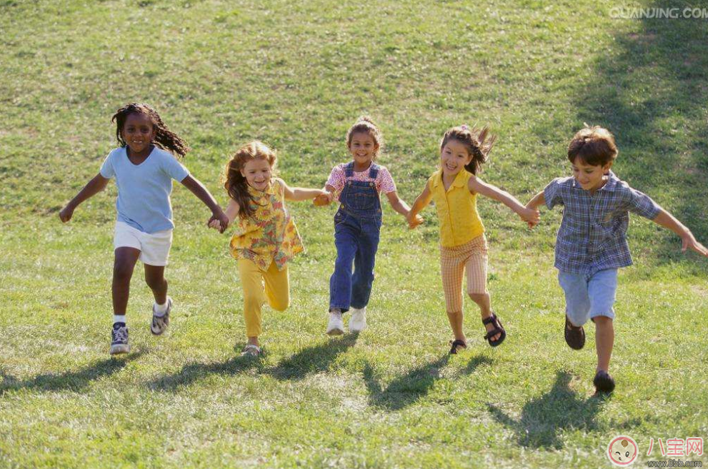 自己是近視懷的孩子會(huì)近視嗎 近視準(zhǔn)媽媽的擔(dān)憂 自己是近視懷的孩子會(huì)近視嗎 近視準(zhǔn)媽媽的擔(dān)憂