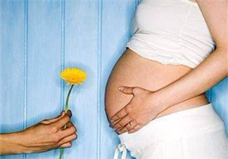 水腫要少喝水嗎  孕期水腫如何緩解