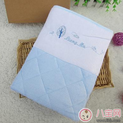 來大姨媽了有什么辦法緩解一下 2017月經(jīng)小妙招 來大姨媽了有什么辦法緩解一下 2017月經(jīng)小妙招