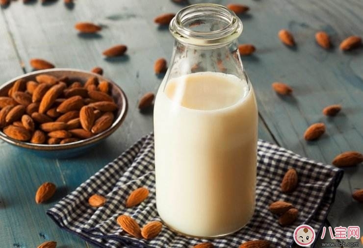 哺乳期喝杏仁奶好處多  美容養(yǎng)顏還補鈣