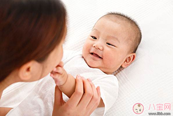 胸小就一定奶水不足嗎 奶水不足的標(biāo)準(zhǔn)是什么 胸小就一定奶水不足嗎 奶水不足的標(biāo)準(zhǔn)是什么