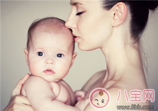 夏季母乳喂養(yǎng)的方法 母乳喂養(yǎng)的常見(jiàn)問(wèn)題