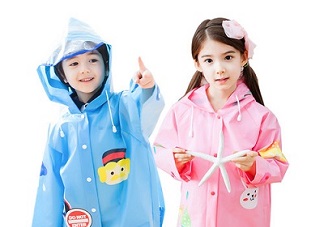 祖國花朵專用雨衣 給寶寶選什么雨衣好