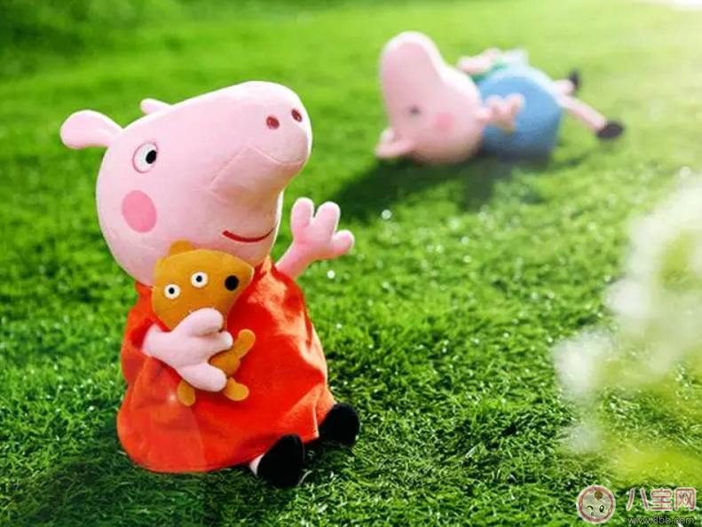 緩解寶寶入園焦慮 小豬佩奇玩偶安撫寶寶作用大 緩解寶寶入園焦慮 小豬佩奇玩偶安撫寶寶作用大