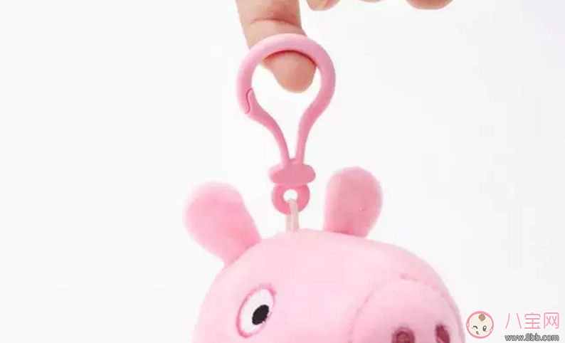 緩解寶寶入園焦慮 小豬佩奇玩偶安撫寶寶作用大 緩解寶寶入園焦慮 小豬佩奇玩偶安撫寶寶作用大