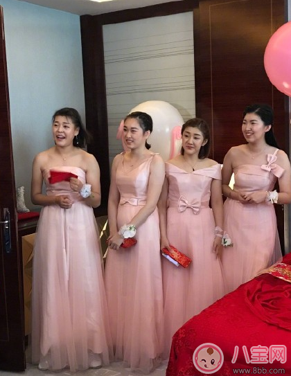 李曉霞婚禮現(xiàn)場(chǎng)圖 李曉霞大婚請(qǐng)了哪些人