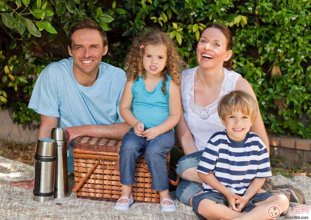 國慶節(jié)帶寶寶出游 必帶嬰兒用品清單