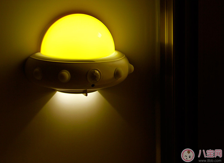 孩子起夜怕黑怎么辦 孩子怕黑小夜燈推薦 孩子起夜怕黑怎么辦 孩子怕黑小夜燈推薦