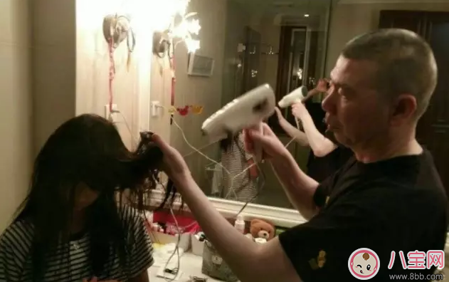 貝克漢姆鄧超周杰倫紛紛淪為“女兒奴” 有爸爸疼的女孩更有成就感 貝克漢姆鄧超周杰倫紛紛淪為“女兒奴” 有爸爸疼的女孩更有成就感