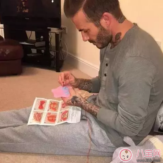 貝克漢姆鄧超周杰倫紛紛淪為“女兒奴” 有爸爸疼的女孩更有成就感 貝克漢姆鄧超周杰倫紛紛淪為“女兒奴” 有爸爸疼的女孩更有成就感