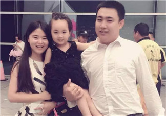 小山竹入選有黑幕嗎 小山竹家庭條件( 鄧倫帶的小山竹是怎么火的)