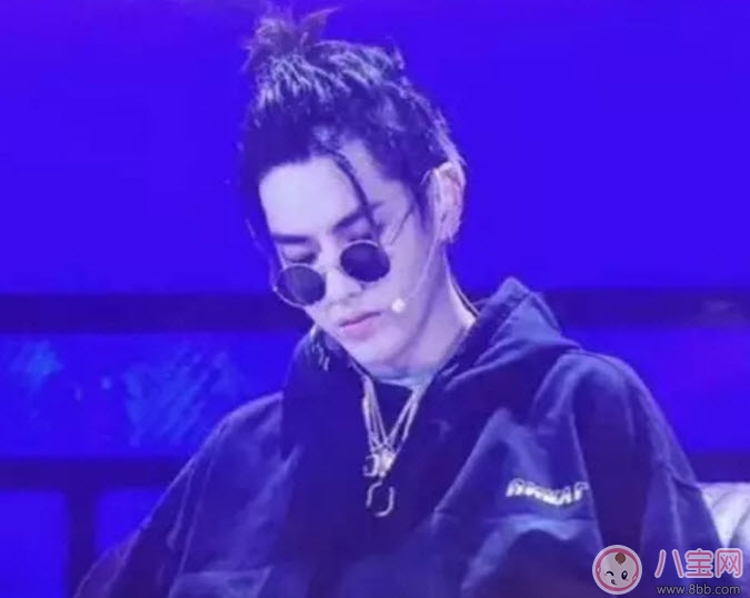 吳亦凡菠蘿頭發(fā)型圖片 2017吳亦凡發(fā)型圖片盤點 吳亦凡菠蘿頭發(fā)型圖片 2017吳亦凡發(fā)型圖片盤點