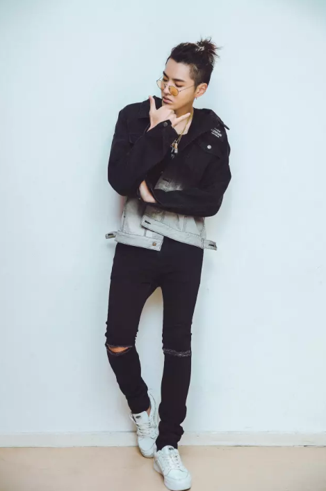 吳亦凡菠蘿頭高清圖 菠蘿頭雷人嗎？