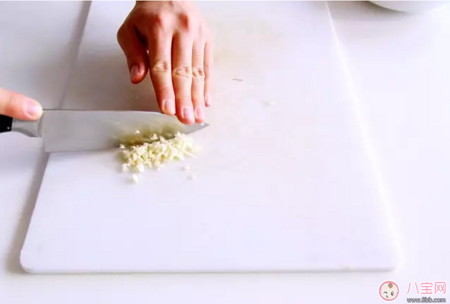 補充葉酸又能預(yù)防孕期便秘 干了這碗橙香胡蘿卜濃湯 補充葉酸又能預(yù)防孕期便秘 干了這碗橙香胡蘿卜濃湯