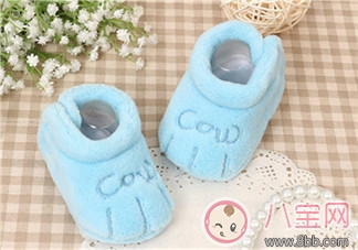 寶寶學(xué)步鞋如何選擇 選擇寶寶學(xué)步鞋注意事項 寶寶學(xué)步鞋如何選擇 選擇寶寶學(xué)步鞋注意事項