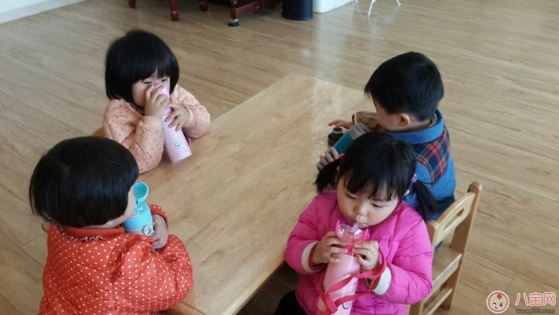 孩子喜歡喝碳酸飲料 不妨讓他知道水果的魅力 孩子喜歡喝碳酸飲料 不妨讓他知道水果的魅力