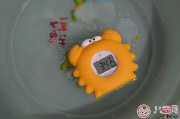秋季寶寶水溫計(jì)哪款好 棒棒豬小水溫計(jì)測評 秋季寶寶水溫計(jì)哪款好 棒棒豬小水溫計(jì)測評