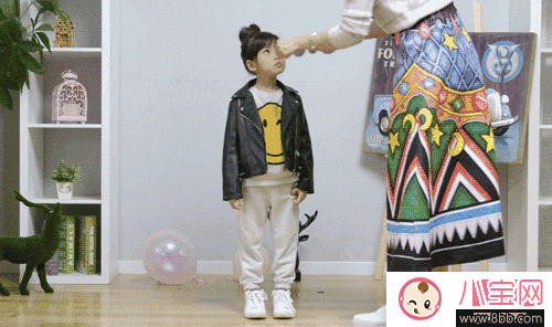 秋季寶寶如何成為潮童 只差一雙小白鞋 秋季寶寶如何成為潮童 只差一雙小白鞋