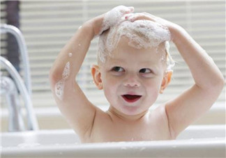 怎么給寶寶選擇洗發(fā)水 寶寶洗發(fā)水成分哪種不好