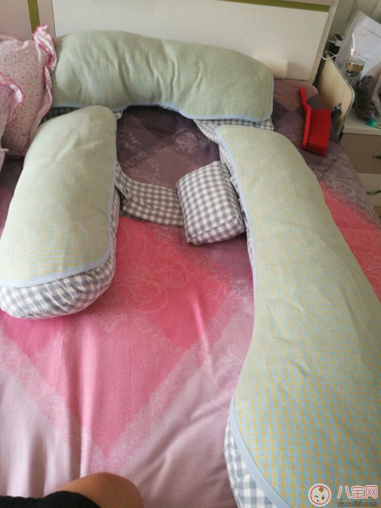 懷孕肚子太大總是睡不好 孕婦護(hù)腰枕頭測(cè)評(píng)