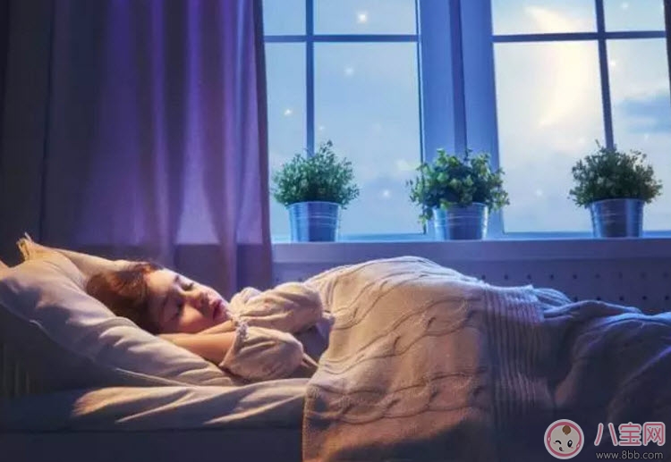 寶寶不能著涼的部位有哪些 寶寶秋天穿什么衣服合適