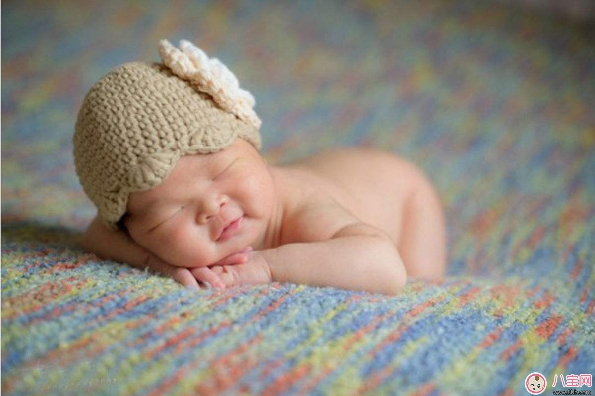 黃磊兒子可愛(ài)白嫩 新生兒寶寶皮膚如何護(hù)理