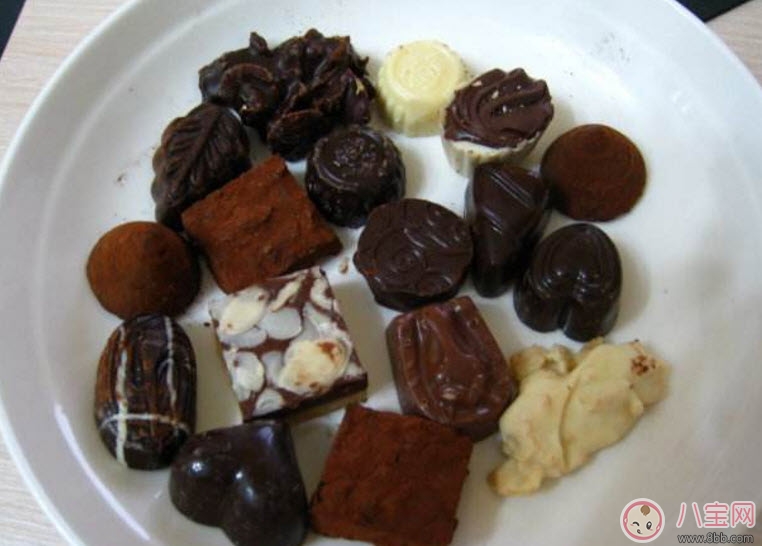 孕婦吃巧克力對(duì)胎兒有什么影響嗎 孕婦吃巧克力的注意事項(xiàng)有哪些