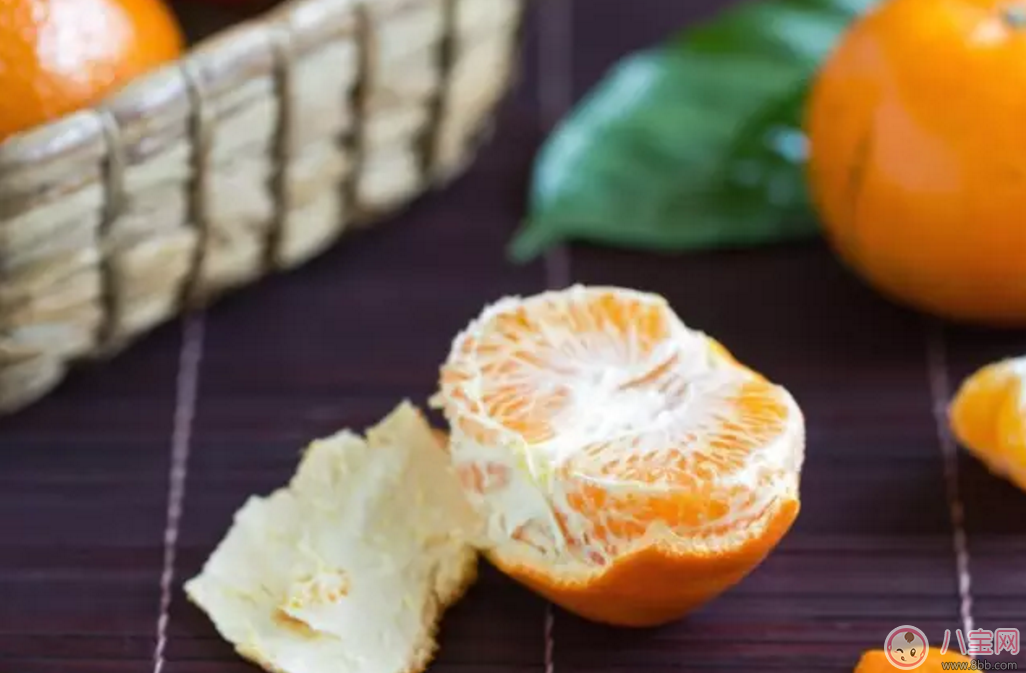 秋季吃柿子好處多 但別忘了吃柿子時(shí)還有這些禁忌