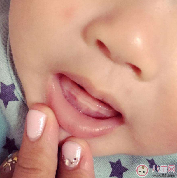 寶寶出牙怎么吃東西 寶寶出牙輔食推薦 寶寶出牙怎么吃東西 寶寶出牙輔食推薦