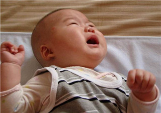七月半寶寶愛哭鬧怎么辦 七月半為什么寶寶會(huì)哭鬧