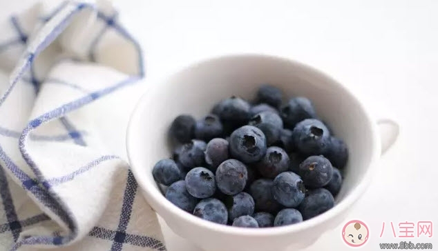 孕婦一天吃多少顆藍(lán)莓 孕婦吃藍(lán)莓怎么洗才干凈 孕婦一天吃多少顆藍(lán)莓 孕婦吃藍(lán)莓怎么洗才干凈