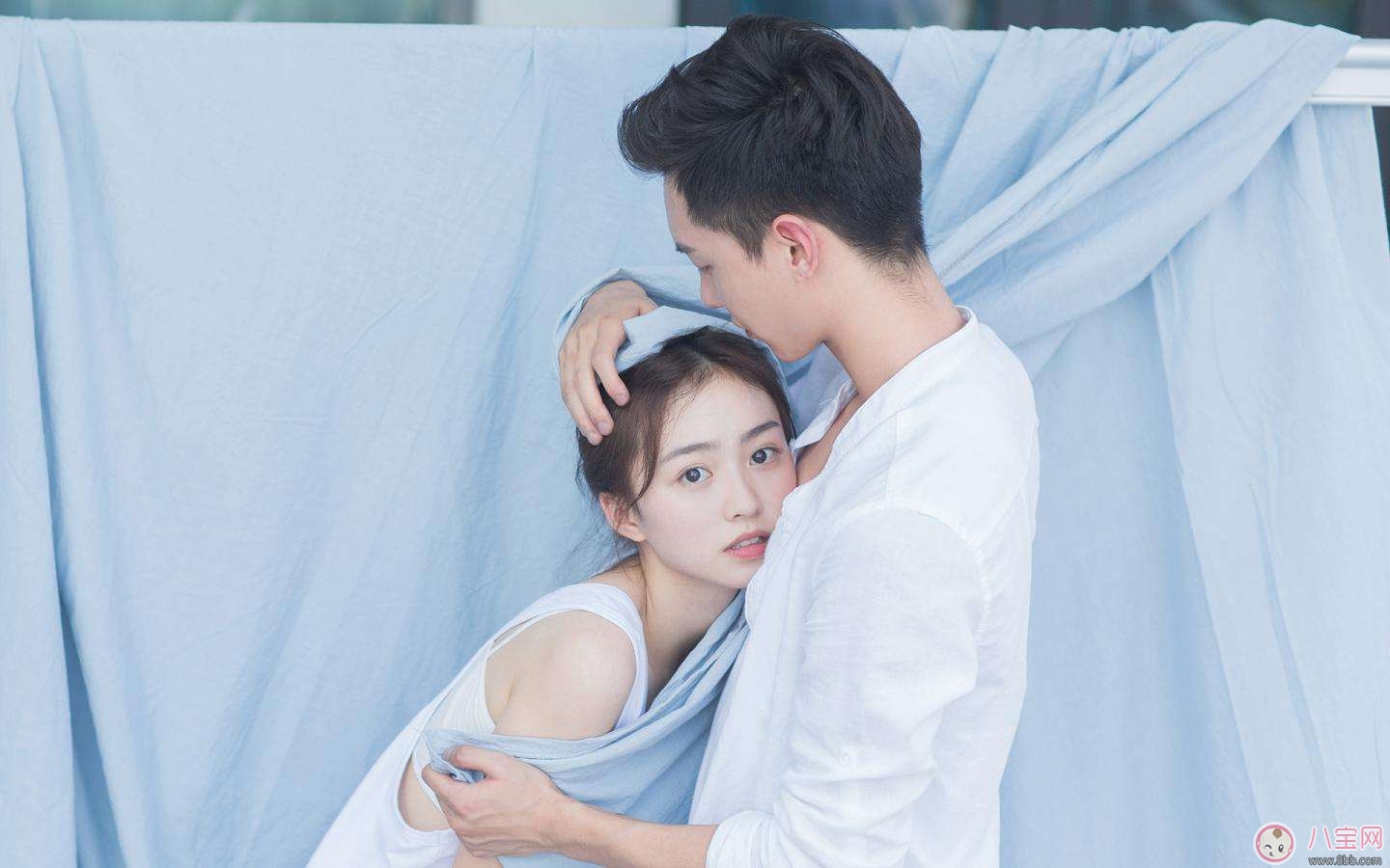 七夕送女朋友什么禮物好?200塊以內(nèi)，在線等，挺急的!