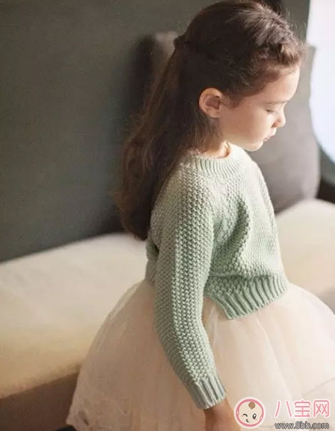 初秋需要給寶寶穿上一件肚兜嗎 初秋新生兒寶寶穿什么好