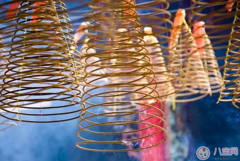 孕婦能去寺廟拜佛燒香嗎 孕婦拜佛燒香要注意什么 孕婦能去寺廟拜佛燒香嗎 孕婦拜佛燒香要注意什么