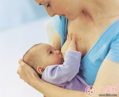 產(chǎn)后不做這件事腸子都悔青了 產(chǎn)后哺乳要不要穿文胸 產(chǎn)后不做這件事腸子都悔青了 產(chǎn)后哺乳要不要穿文胸