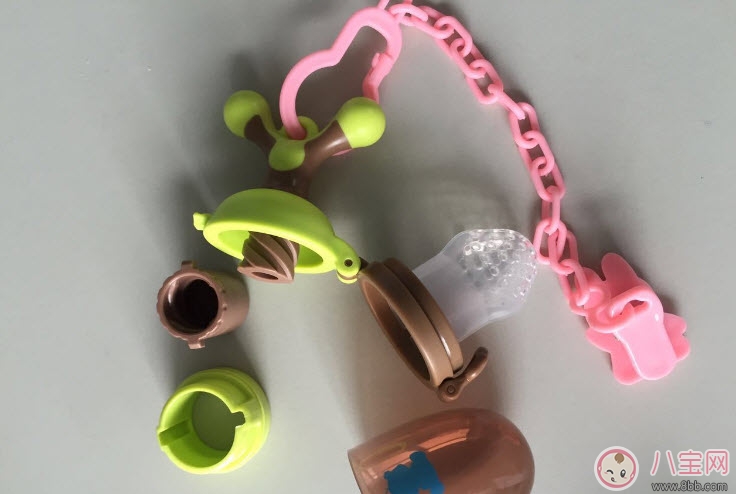 小白熊咬咬樂怎么樣 小白熊食物輔食訓(xùn)練器好不好