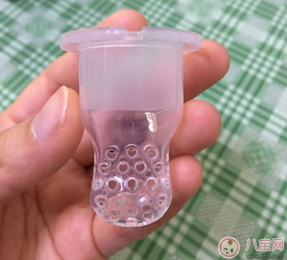 小白熊咬咬樂怎么樣 小白熊食物輔食訓(xùn)練器好不好