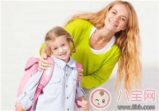 開學(xué)季書包如何挑選  雙肩包VS拉桿包？