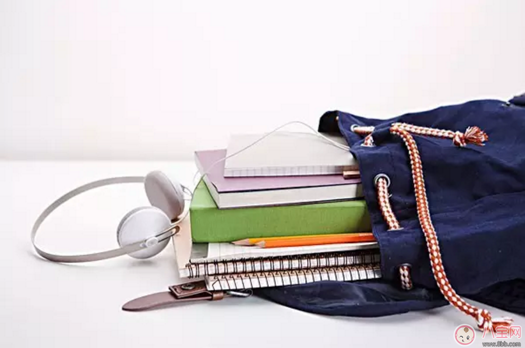 開學(xué)季書包如何挑選  雙肩包VS拉桿包？