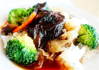 隔夜飯致癌所以就倒掉嗎 隔夜飯?jiān)趺闯院? data-Nbw9=