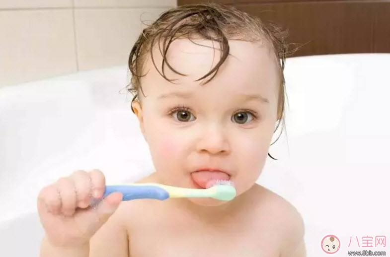 孩子可以用電動牙刷嗎 寶寶選擇電動牙刷的標準是什么