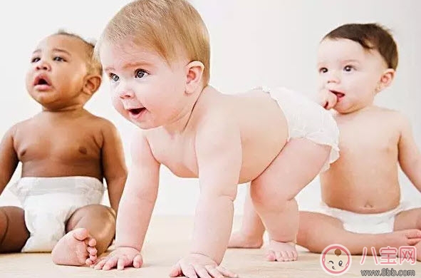 紙尿褲和尿布各有利弊 寶寶用尿片好還是紙尿褲好 紙尿褲和尿布各有利弊 寶寶用尿片好還是紙尿褲好