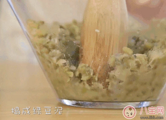 夏季輔食糕點(diǎn)香甜綠豆糕 美味降火還明目 夏季輔食糕點(diǎn)香甜綠豆糕 美味降火還明目